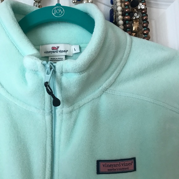 Vineyard Vines Vest - Picture 3 of 5